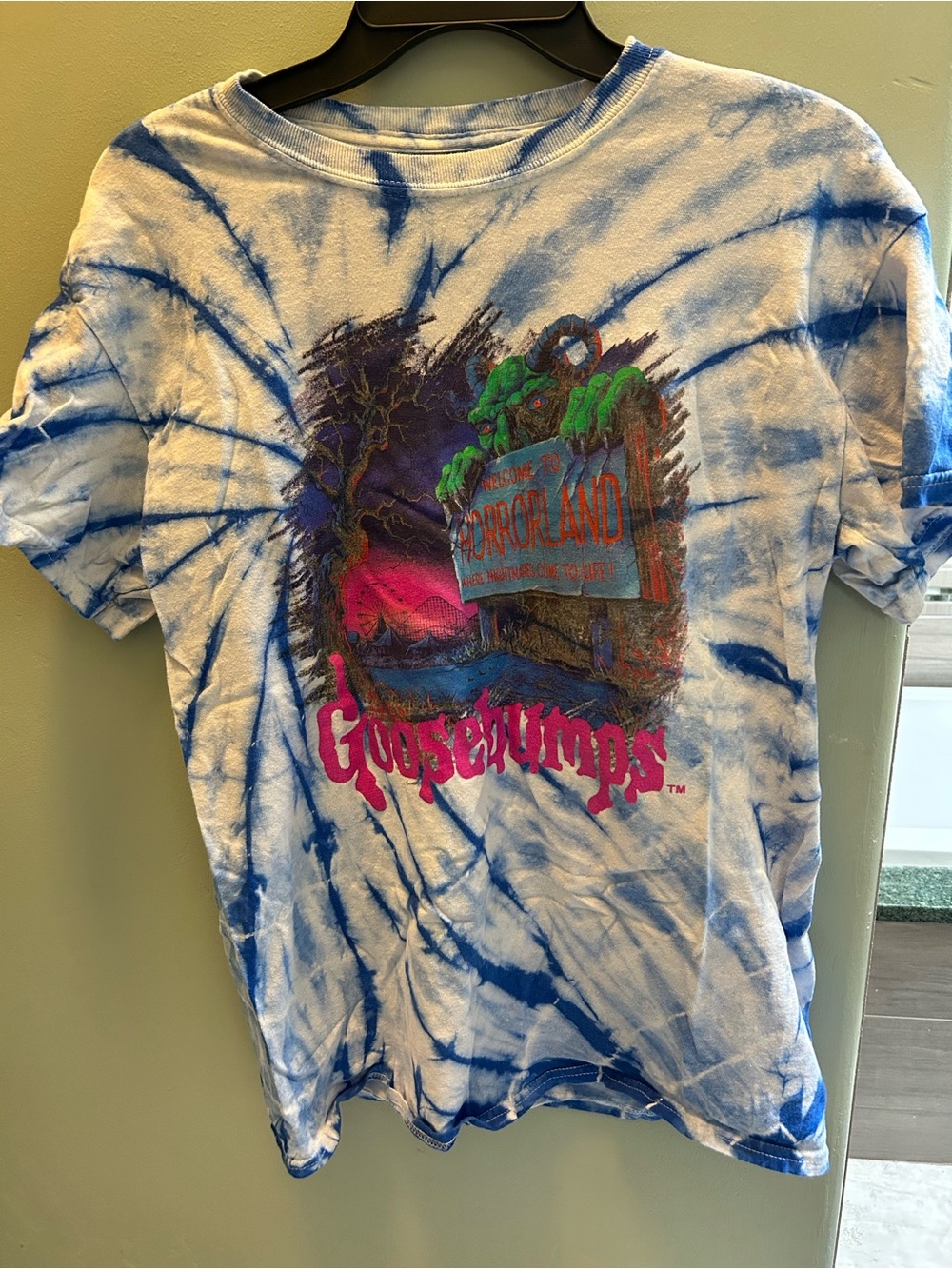 Scholastic Goosebumps Tie-Dye Blue and White Graphic Tee